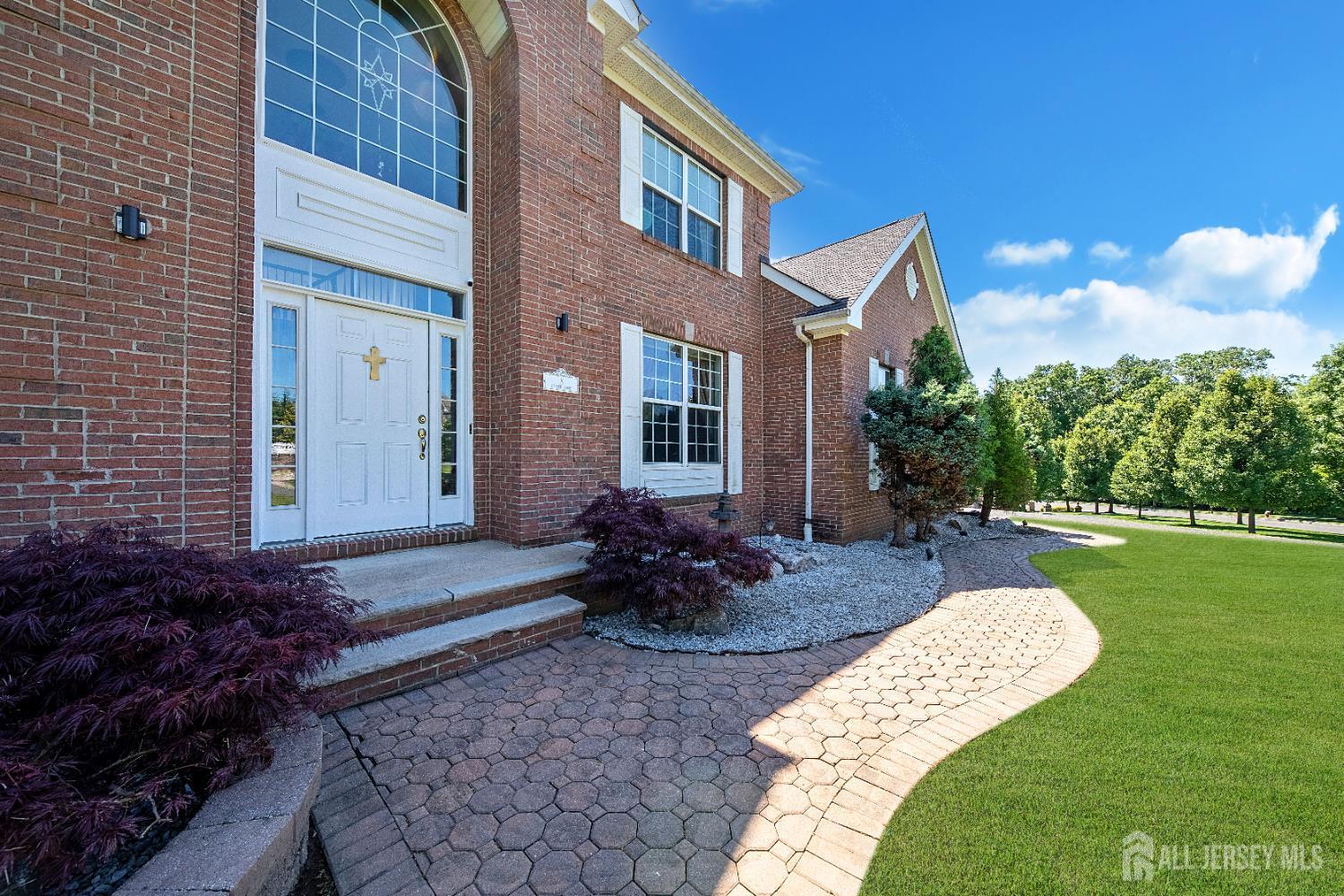 Property Photo: 8 Dancer Court NJ 08831