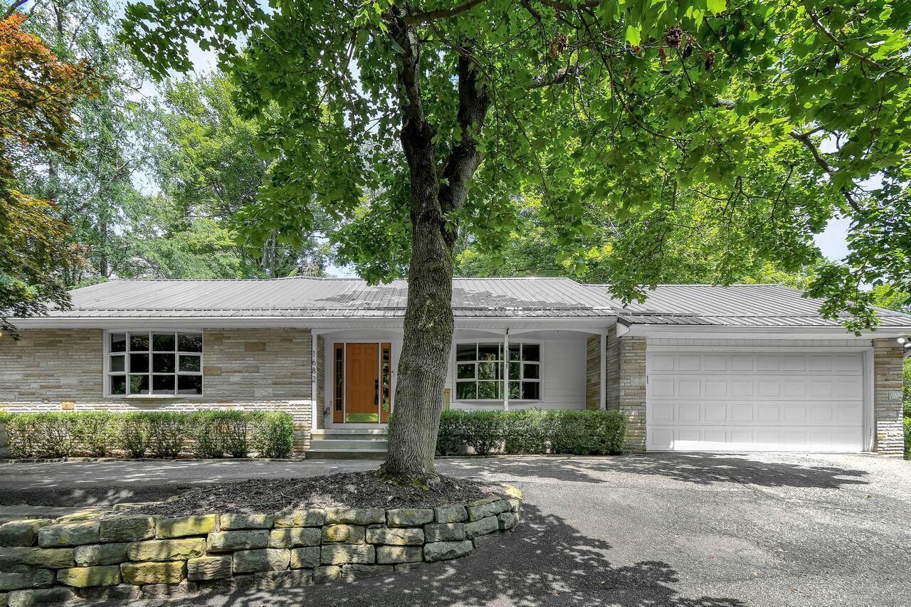 Property Photo: 1682 Bryn Mawr Drive OH 43055