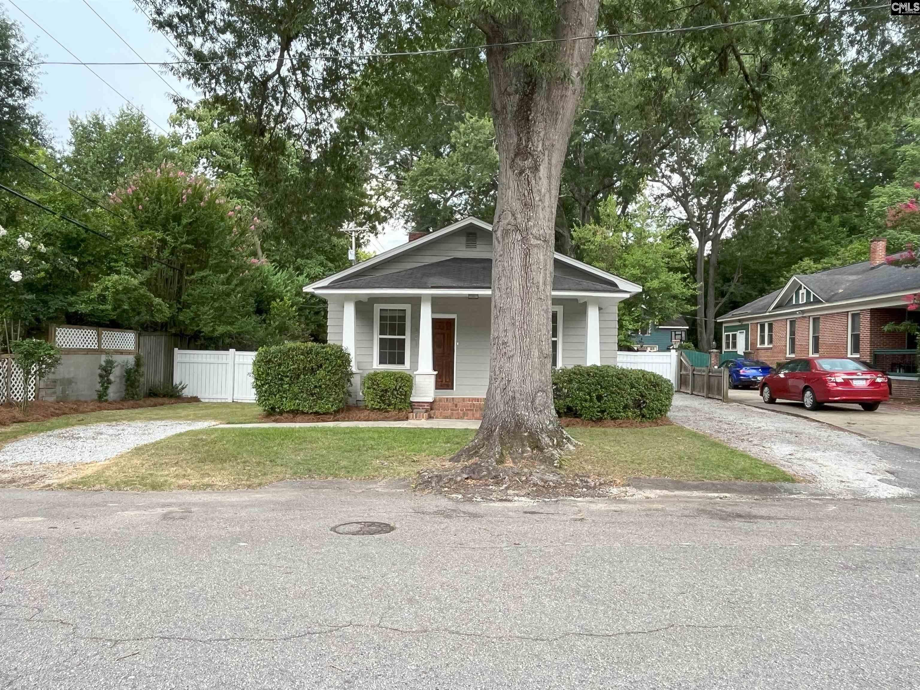 Property Photo: 401 S Ravenel SC 29205-3949
