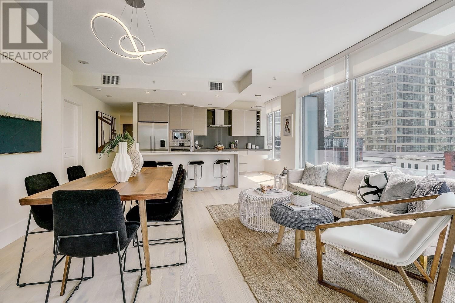 Photo de la propriété: 1211 Melville Street 903 BC V6E 0A7