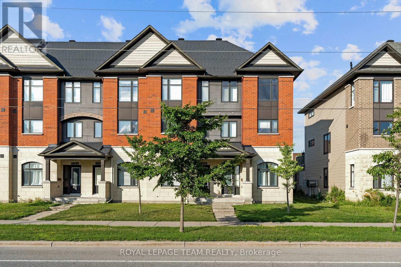 Photo de la propriété: 1196 Longfields Drive ON K2J 5X4