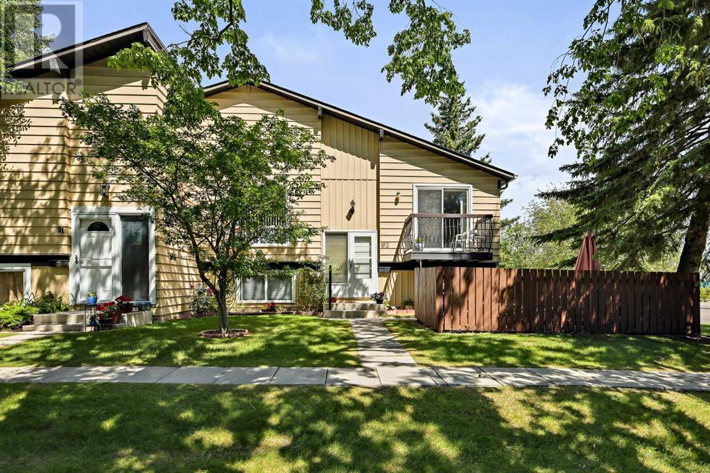 Property Photo: 7205 4 Street Northeast AB T2K 5S3