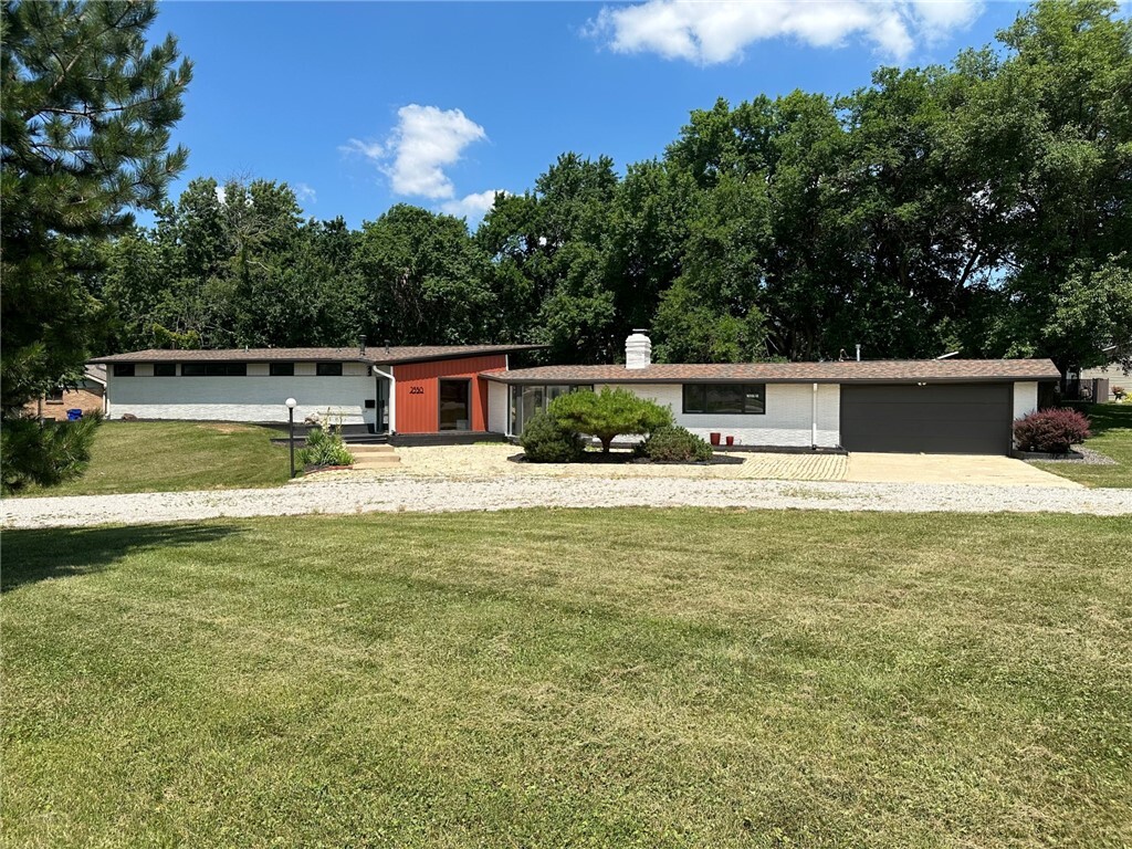 2550 Ivy Lane  Decatur IL 62521 photo