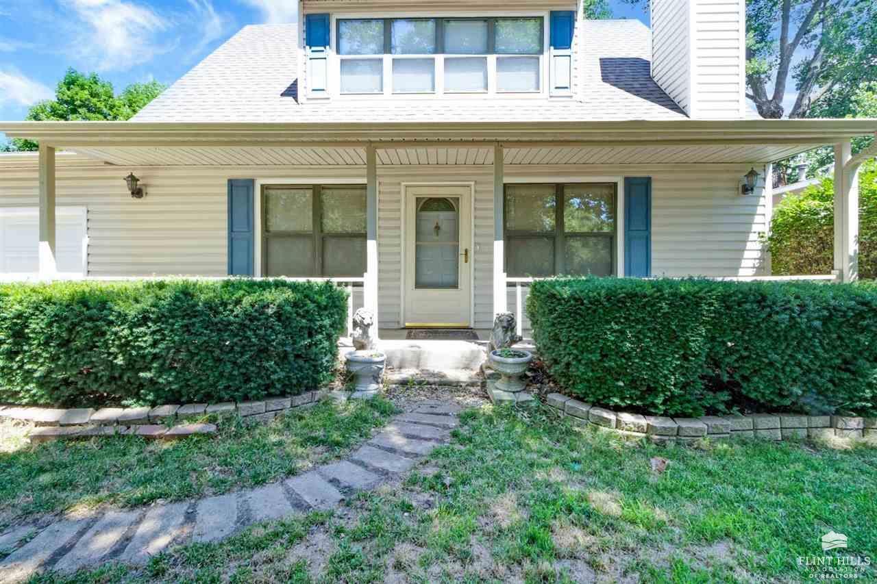Property Photo: 2208 Lawrence Road KS 66502