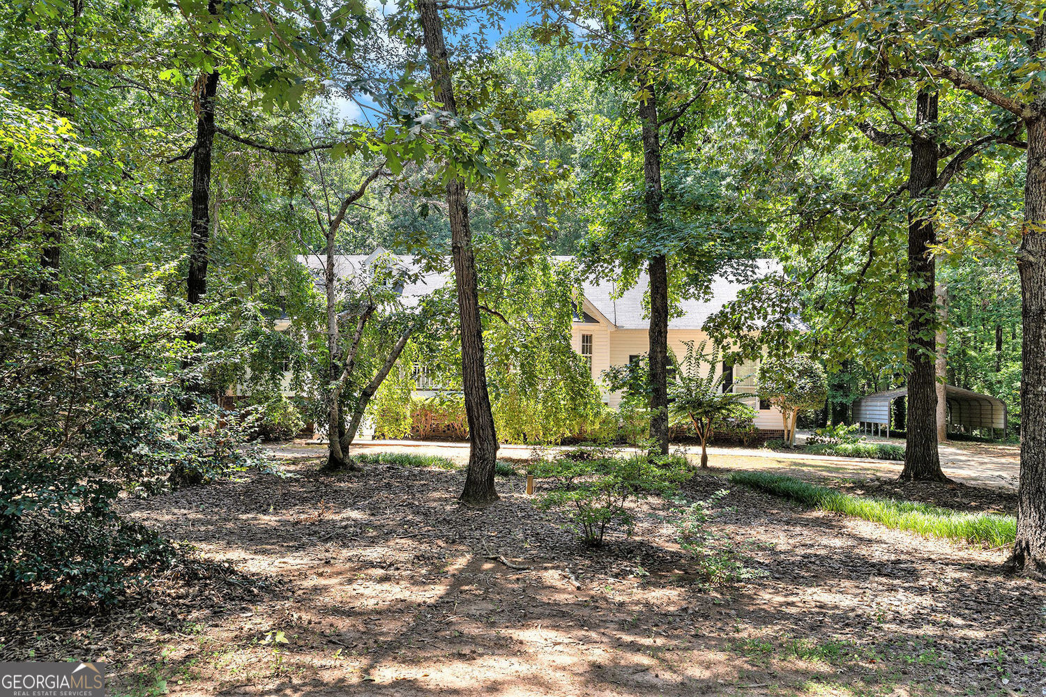Property Photo: 344 Williamsburg Circle GA 30253