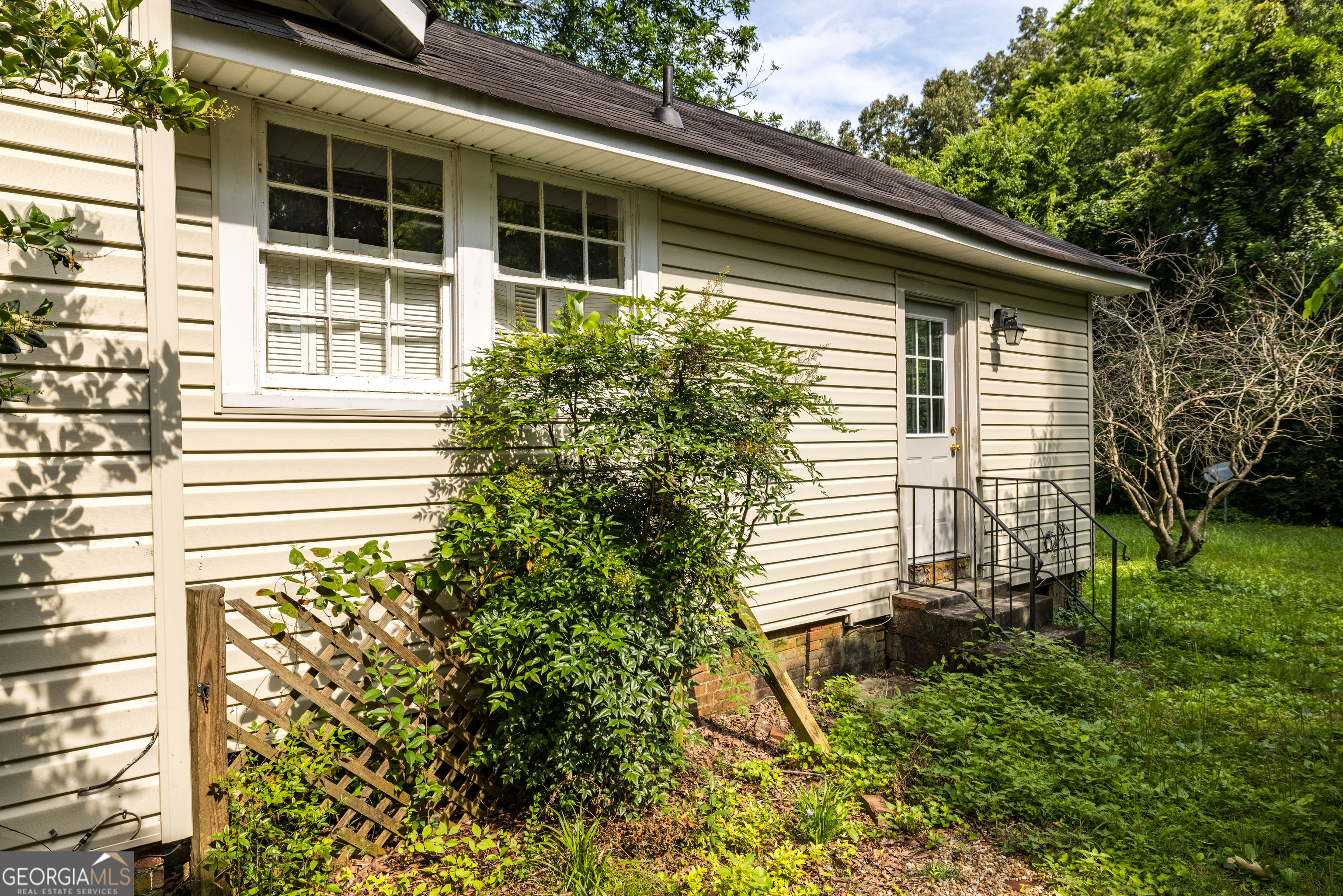 Property Photo: 204 Oakwood Street NW GA 30165