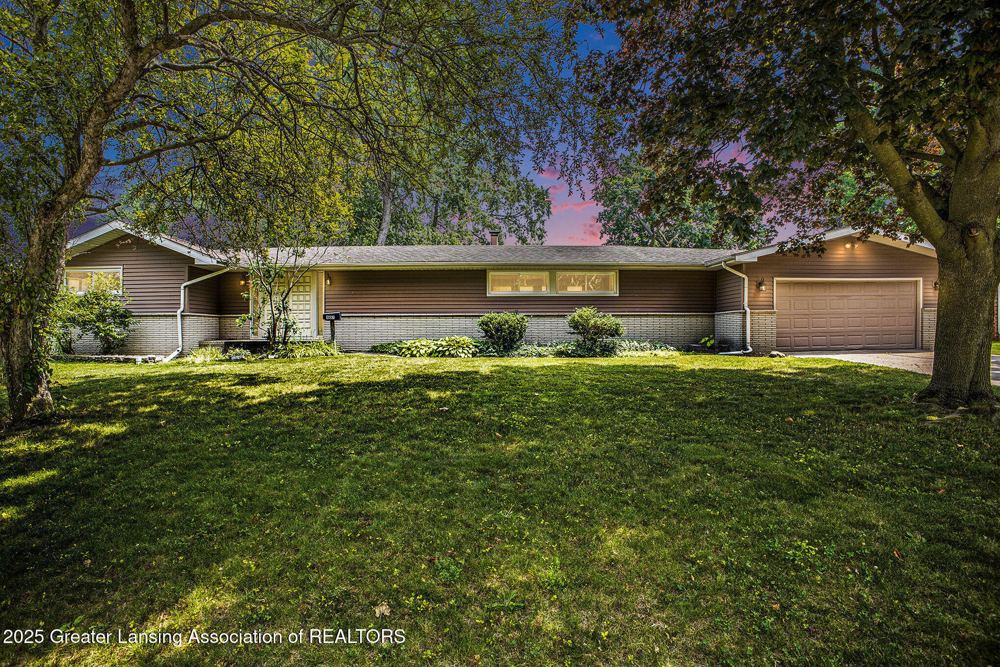 Property Photo: 807 Riverside Drive MI 48875