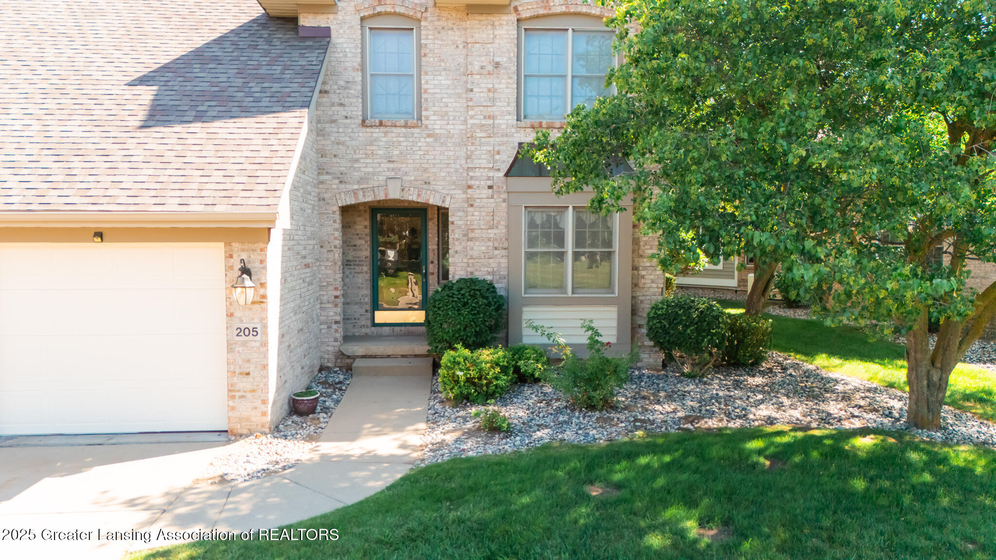 Property Photo: 205 Geneva Circle MI 48917
