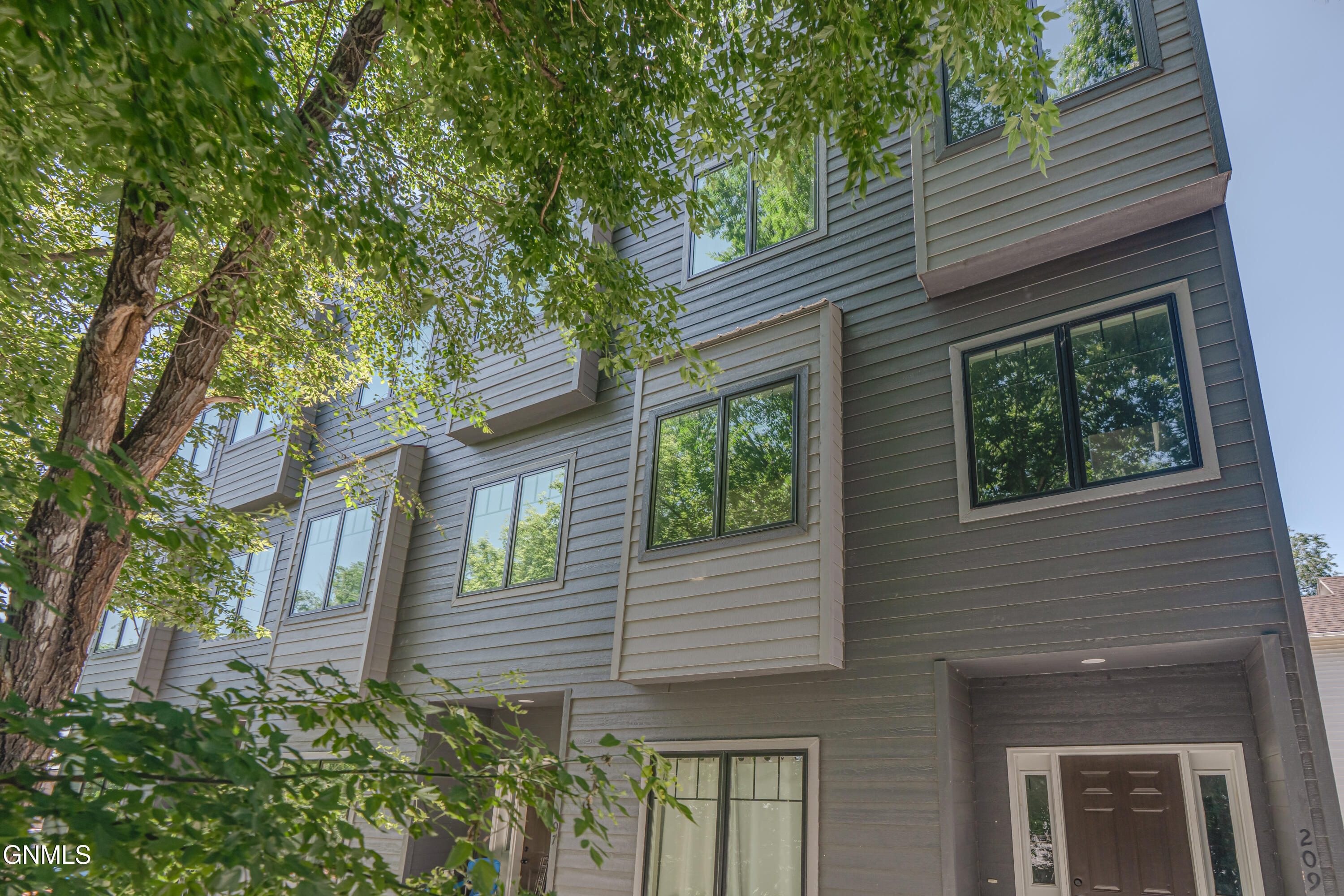 Property Photo: 209 Thayer Avenue C ND 58501