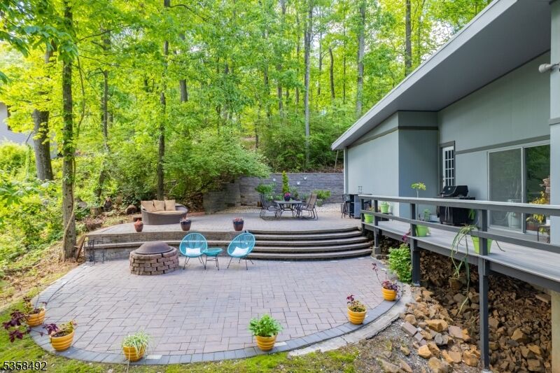 Property Photo: 1178 Johnston Dr NJ 07069