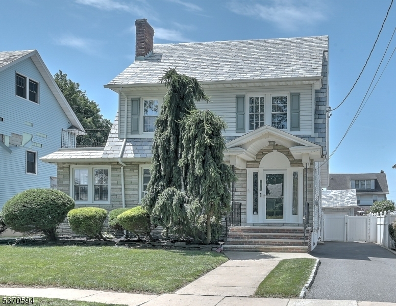 Property Photo: 1016 Byron Ave NJ 07208