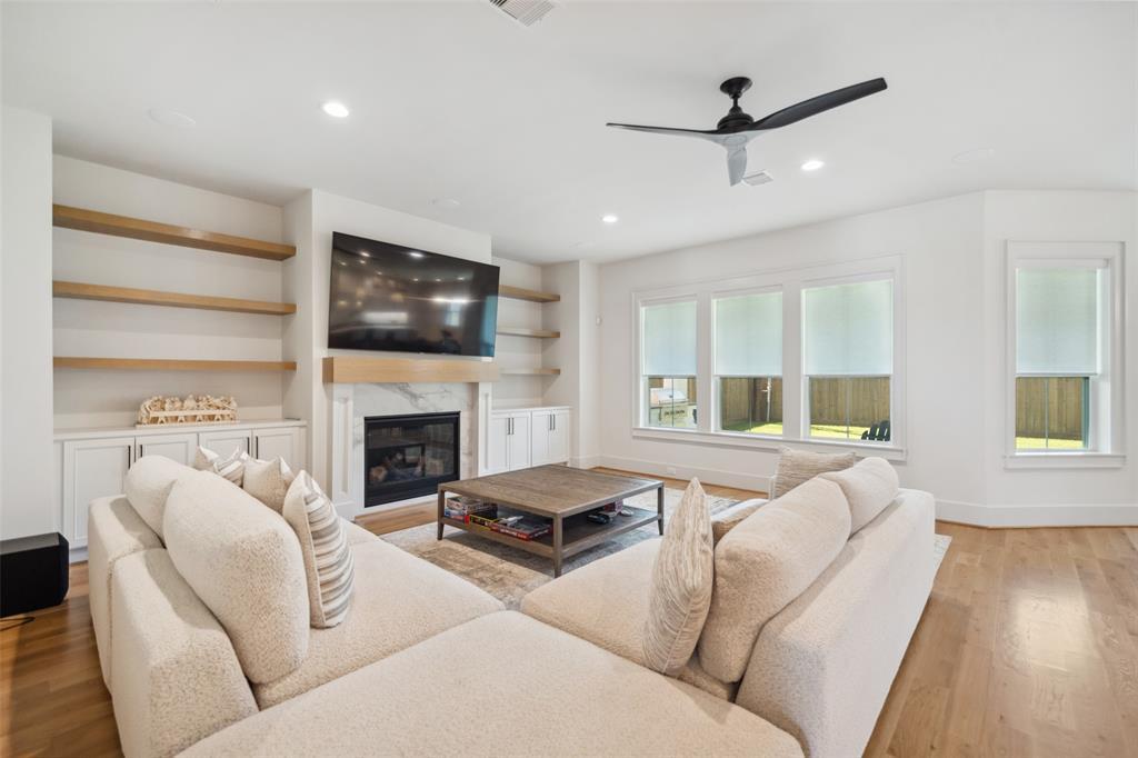 Property Photo: 1221 Lamonte Lane TX 77018