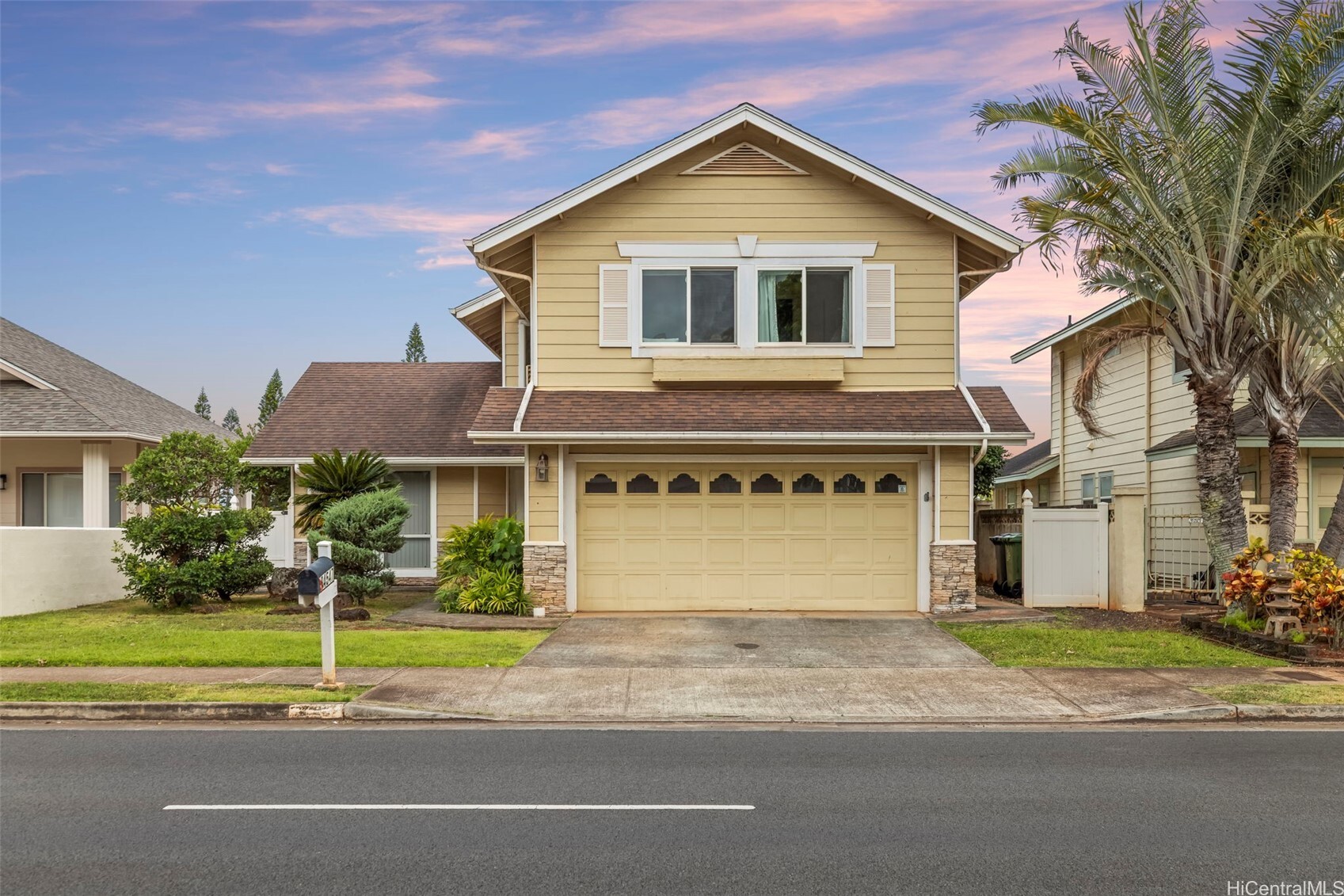 94-547 Lumiauau Street  Waipahu HI 96797 photo