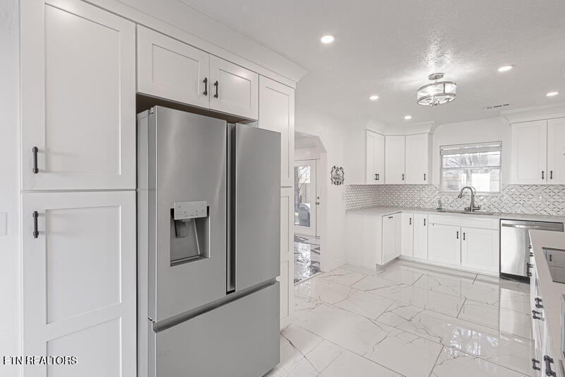 Property Photo: 1220 Ariell Lea TN 37862