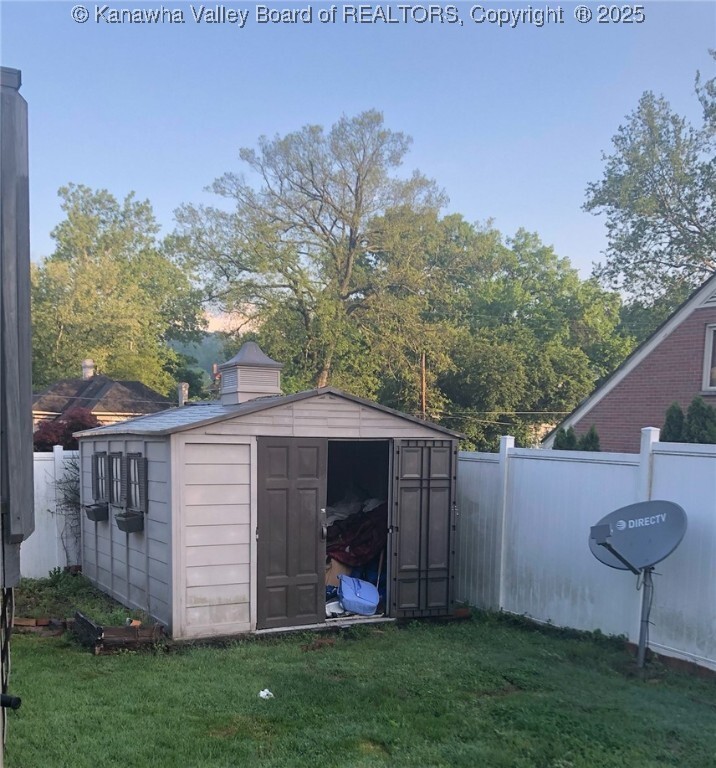 Property Photo:  810 Maple Road  WV 25302 