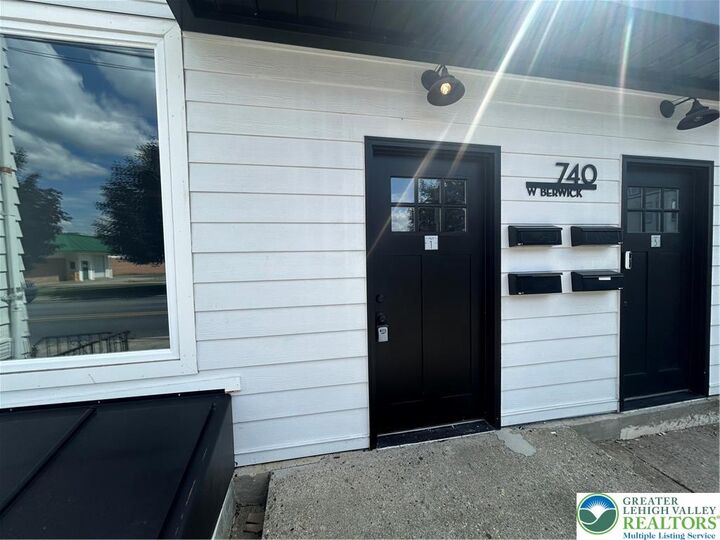 Property Photo:  740 W Berwick Street 1  PA 18042 
