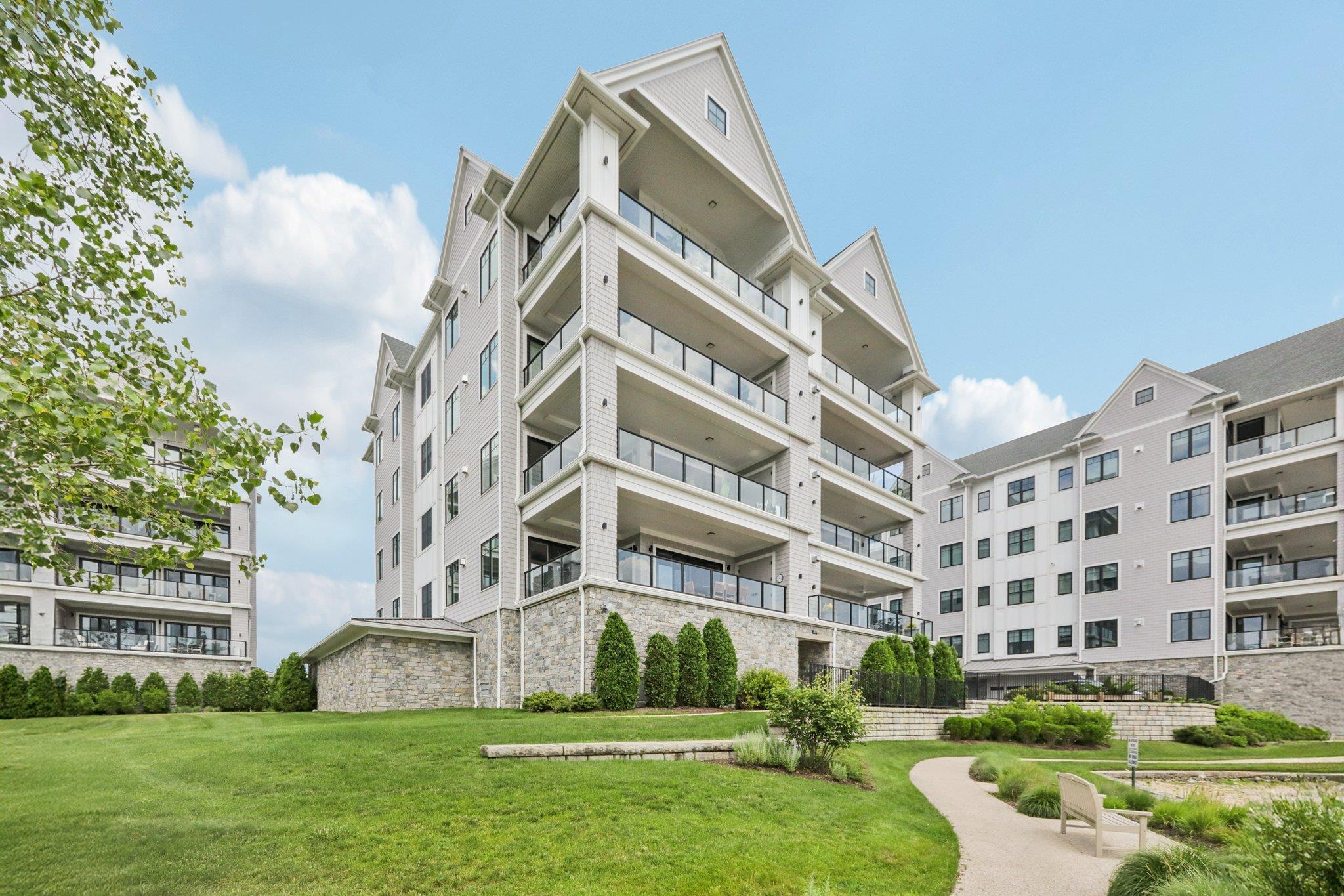 Property Photo: 720 Davenport Avenue 3 NY 10805