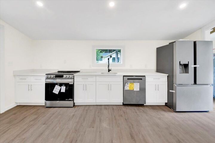 Property Photo:  8 Pioneer Trail  NY 10950 