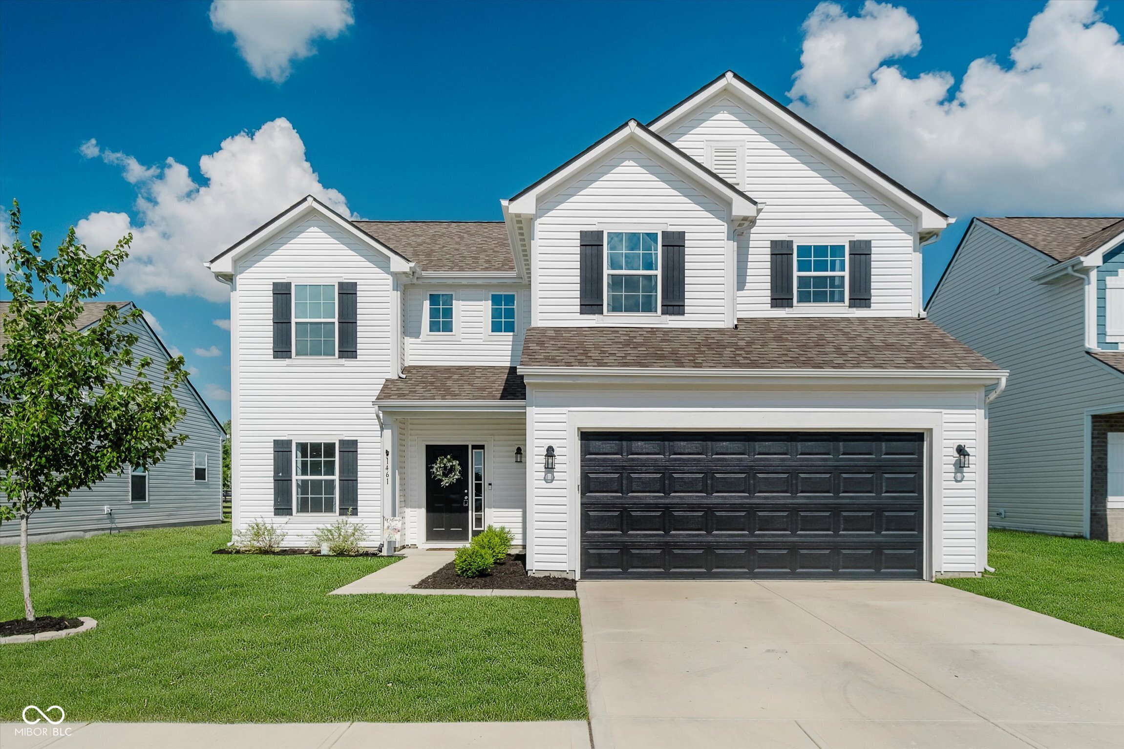 Property Photo: 1461 Bigleaf Drive IN 46069
