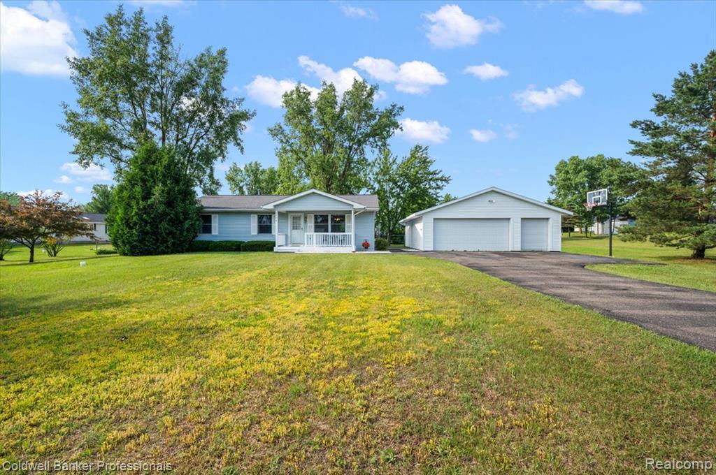 Property Photo:  5706 Southwood Street  MI 48461 9755 