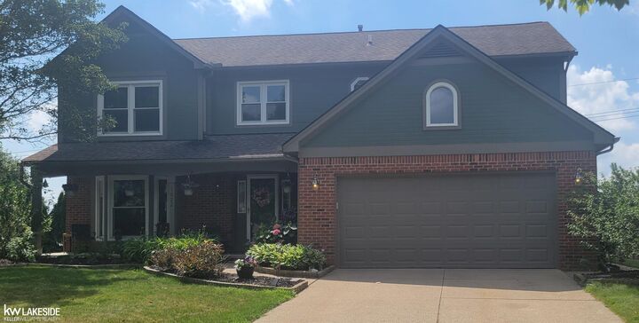 Property Photo:  1022 Pointe Place Boulevard  MI 48307 