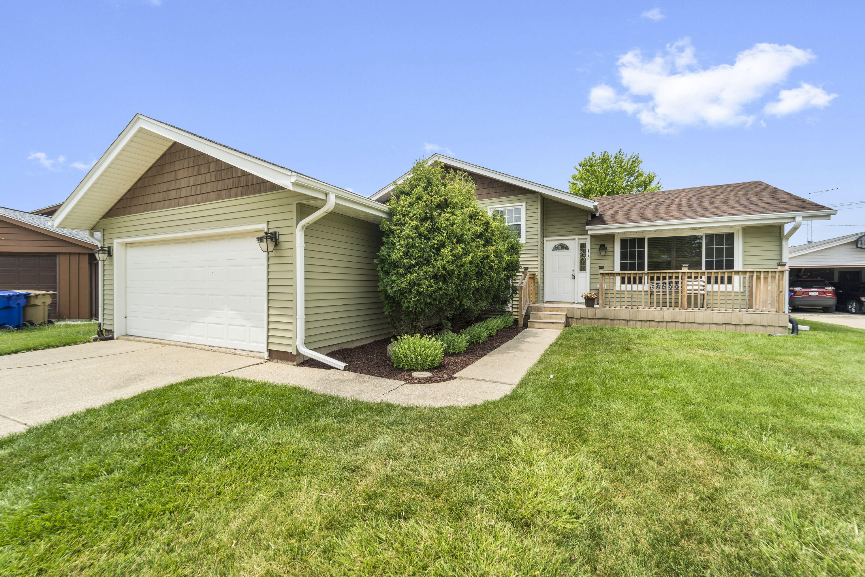 Property Photo: 1570 15th Ct WI 53140