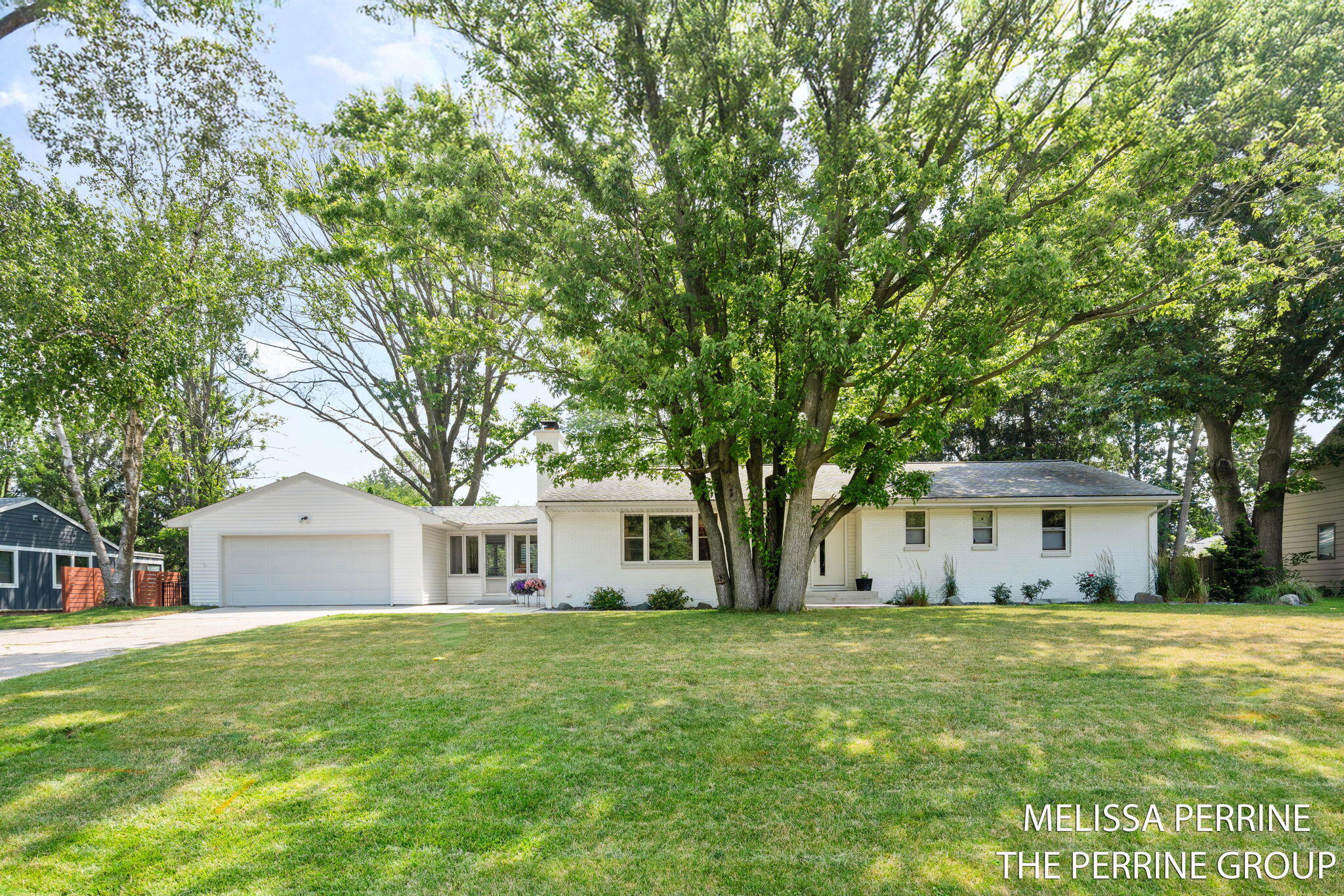 116 Loch Lomond Avenue NE  Grand Rapids MI 49546 photo