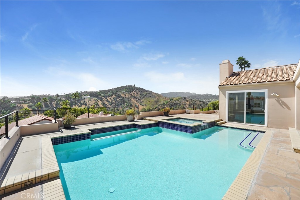 Property Photo: 4570 Park Marbella CA 91302