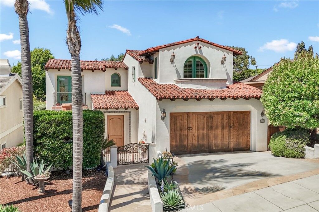 Property Photo: 1337 8th Street CA 90266