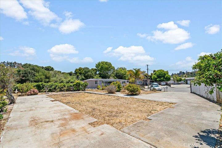 Property Photo:  10 Mono Court  CA 93433 