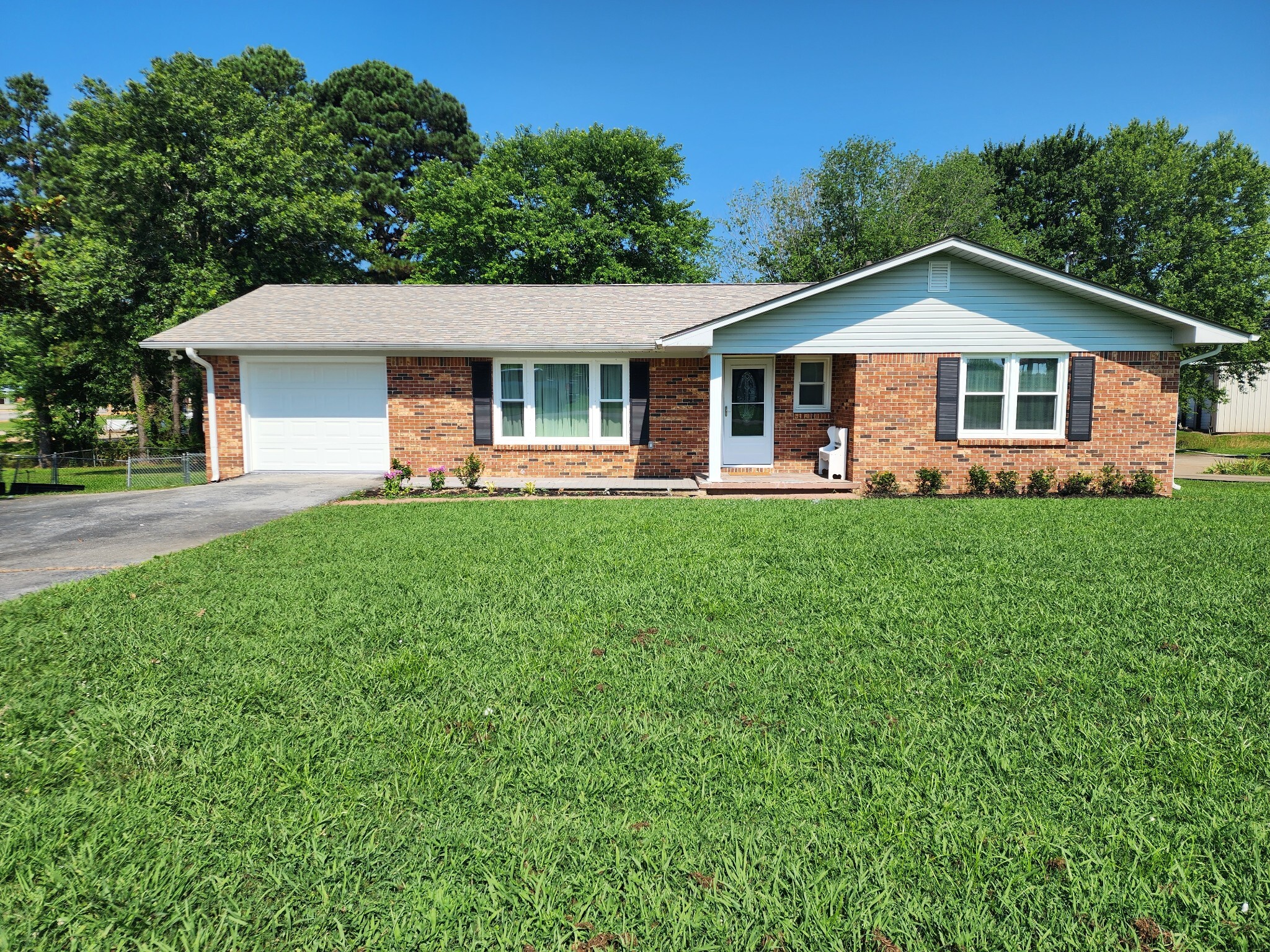 Property Photo: 119 Horn Ave TN 38469