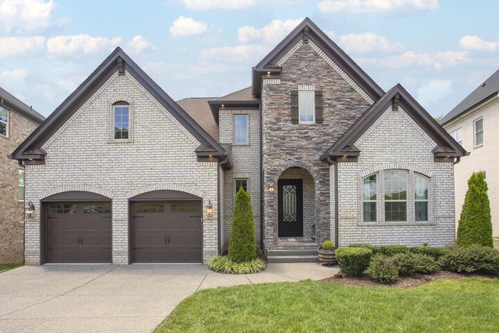 2024 Albatross Way  Gallatin TN 37066 photo