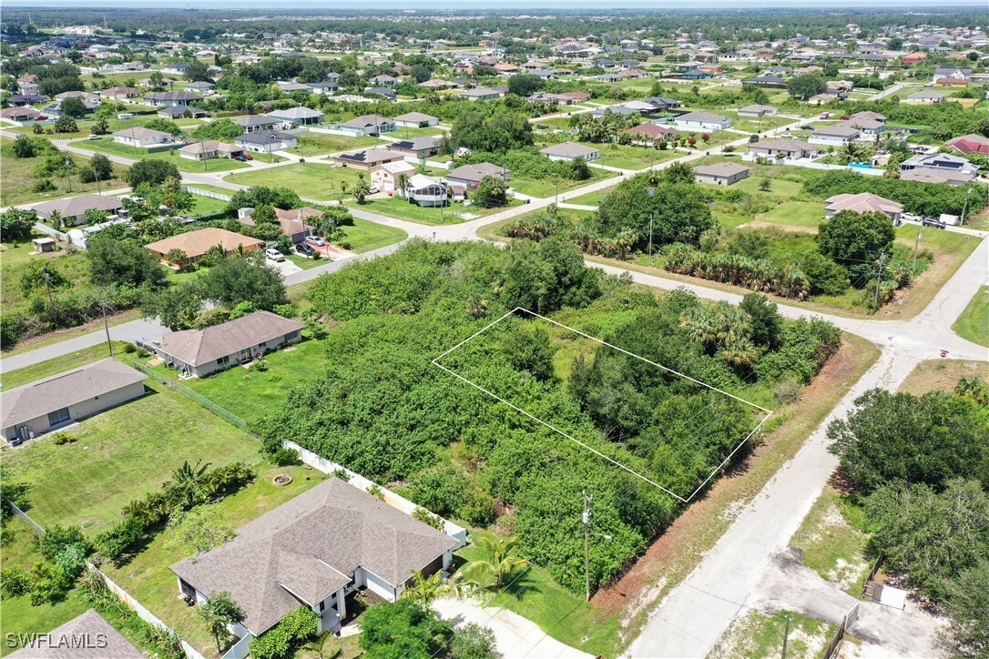 Property Photo: 4117 17th Street SW FL 33976
