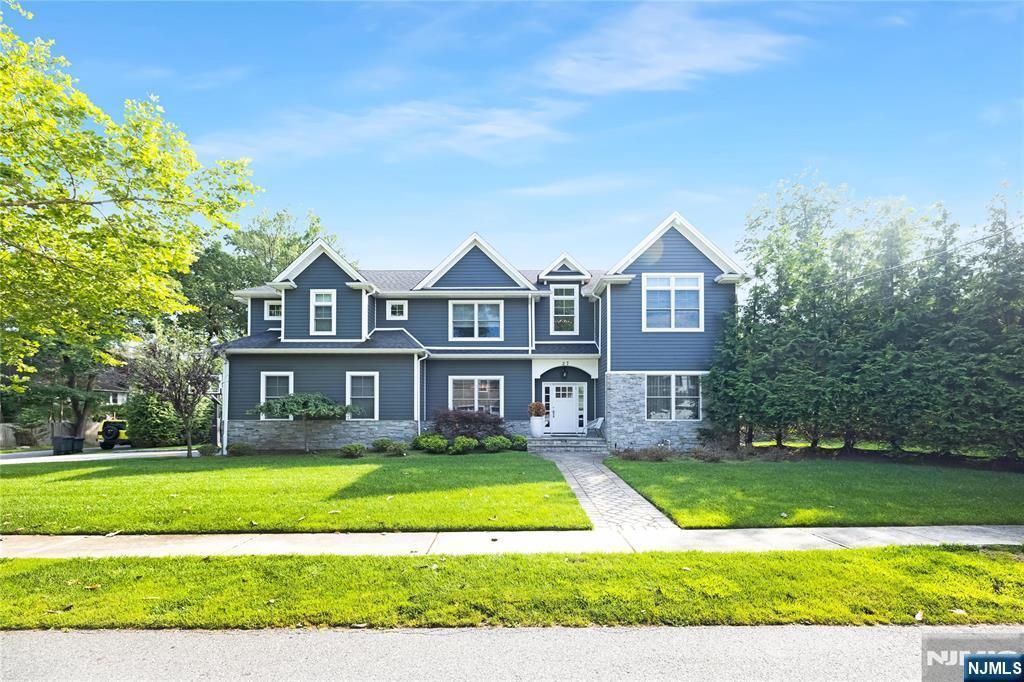 Property Photo:  27 Central Avenue  NJ 07627 