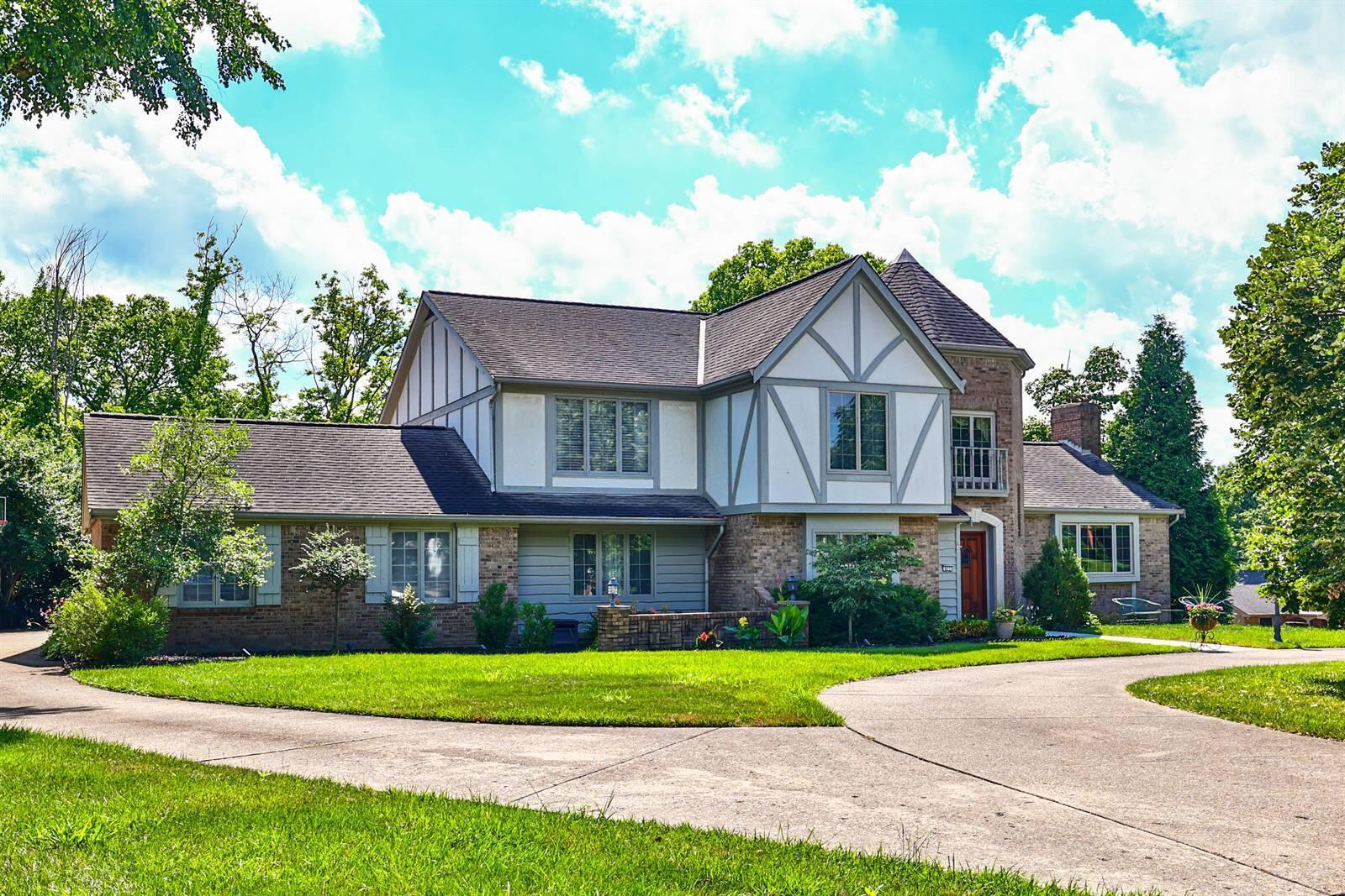 Property Photo:  423 Burr Oak Court  KY 41017 