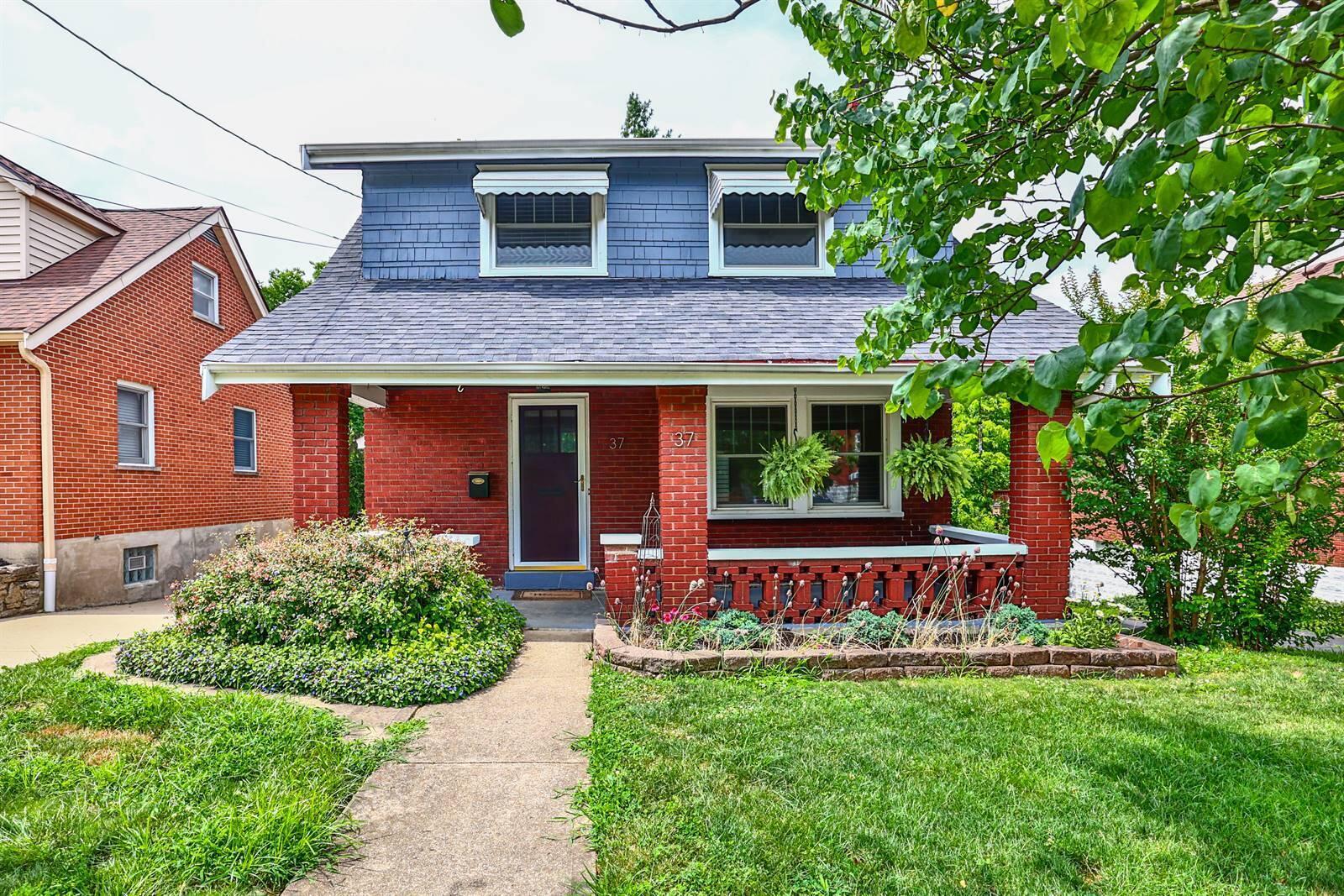 Property Photo: 37 Hawthorne Avenue KY 41075