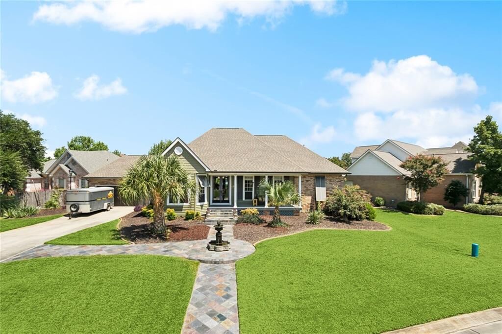 Property Photo: 8 Oak Tree Drive LA 70458
