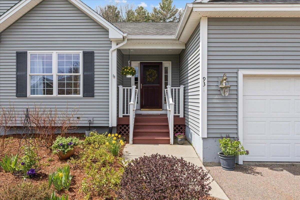 Property Photo:  93 Hannahs Place  VT 05446 