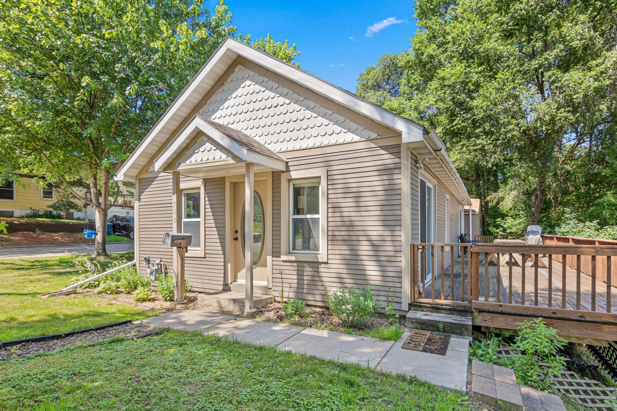 706 2nd Avenue NW  New Brighton MN 55112 photo