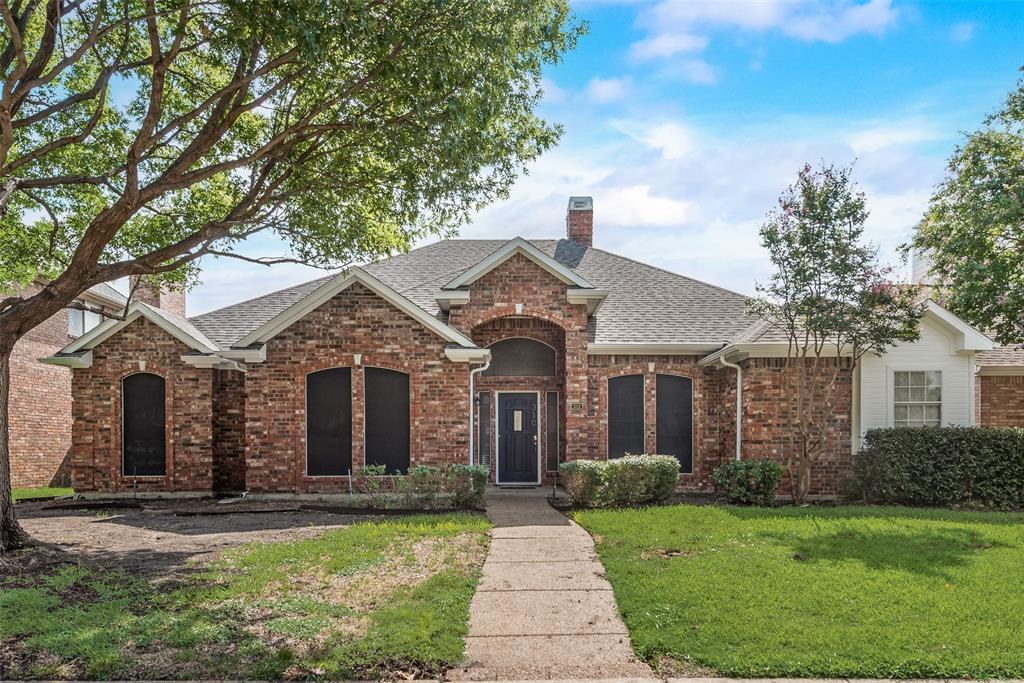 Property Photo: 310 Still Forest Drive TX 75019