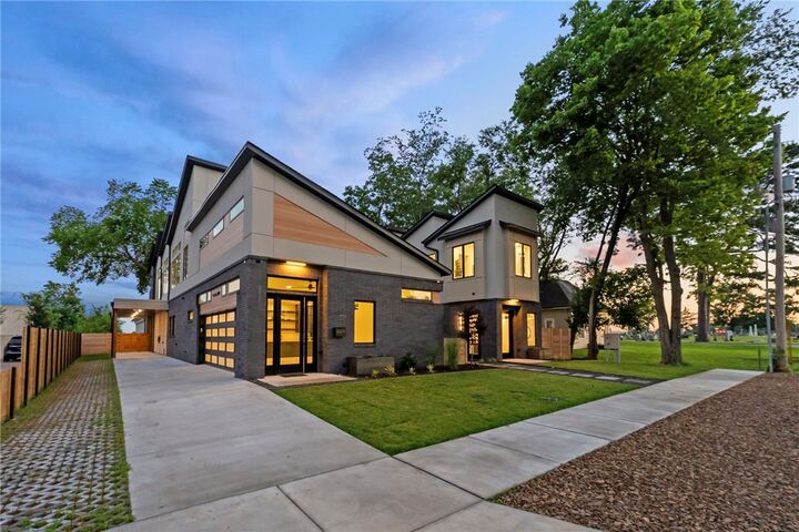609 SW 4th Street  Bentonville AR 72712 photo