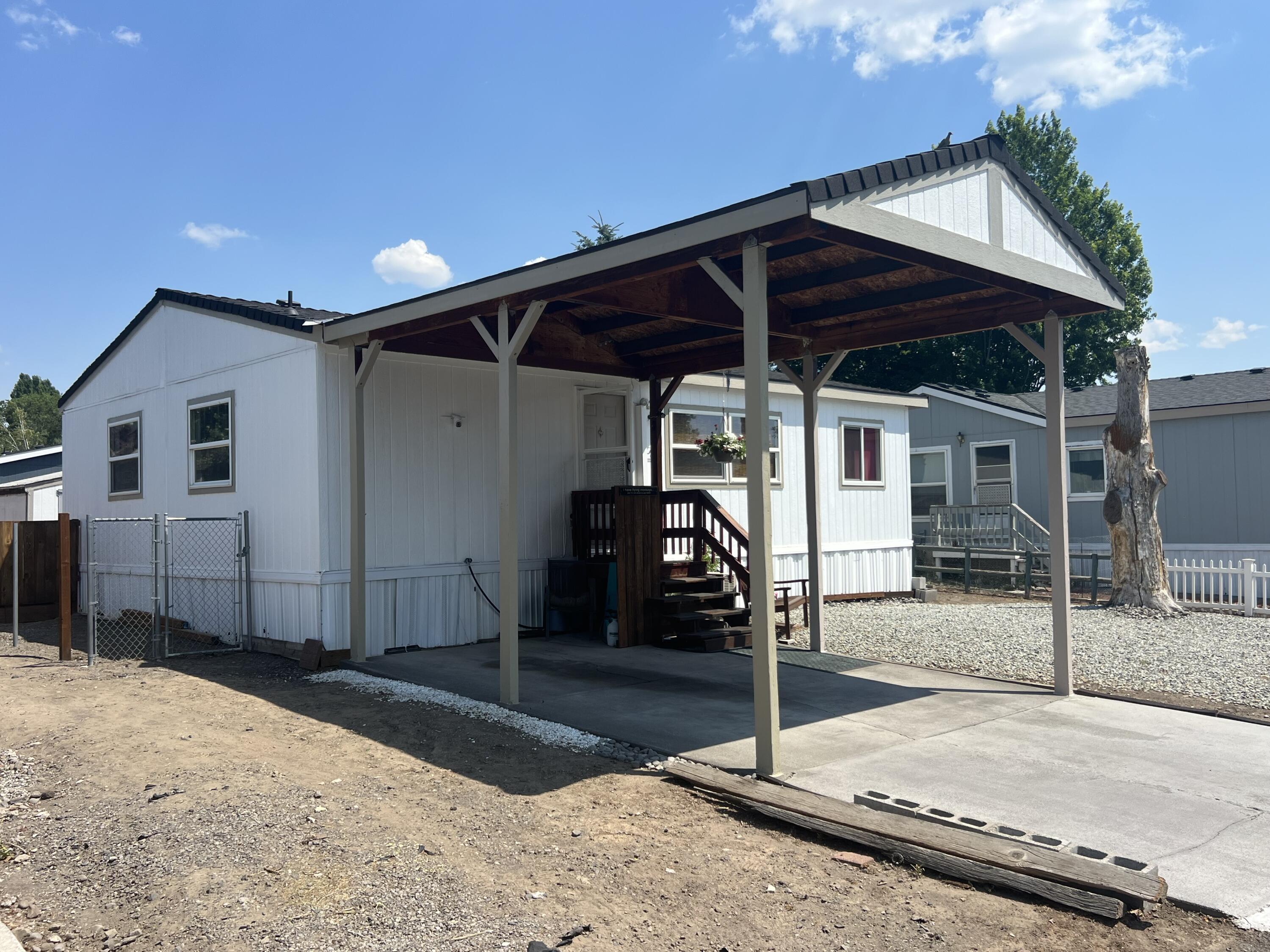Property Photo: 4647 Winter Avenue 68 OR 97603