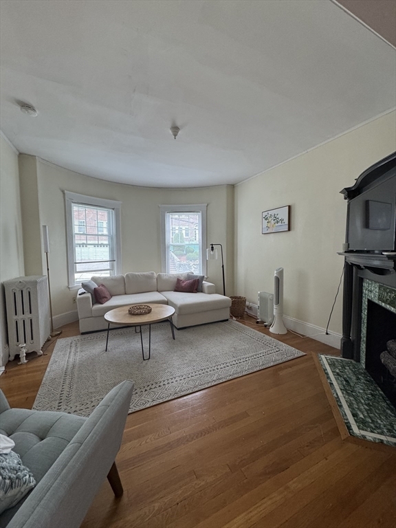 Property Photo:  98 Westbourne Ter 1  MA 02446 