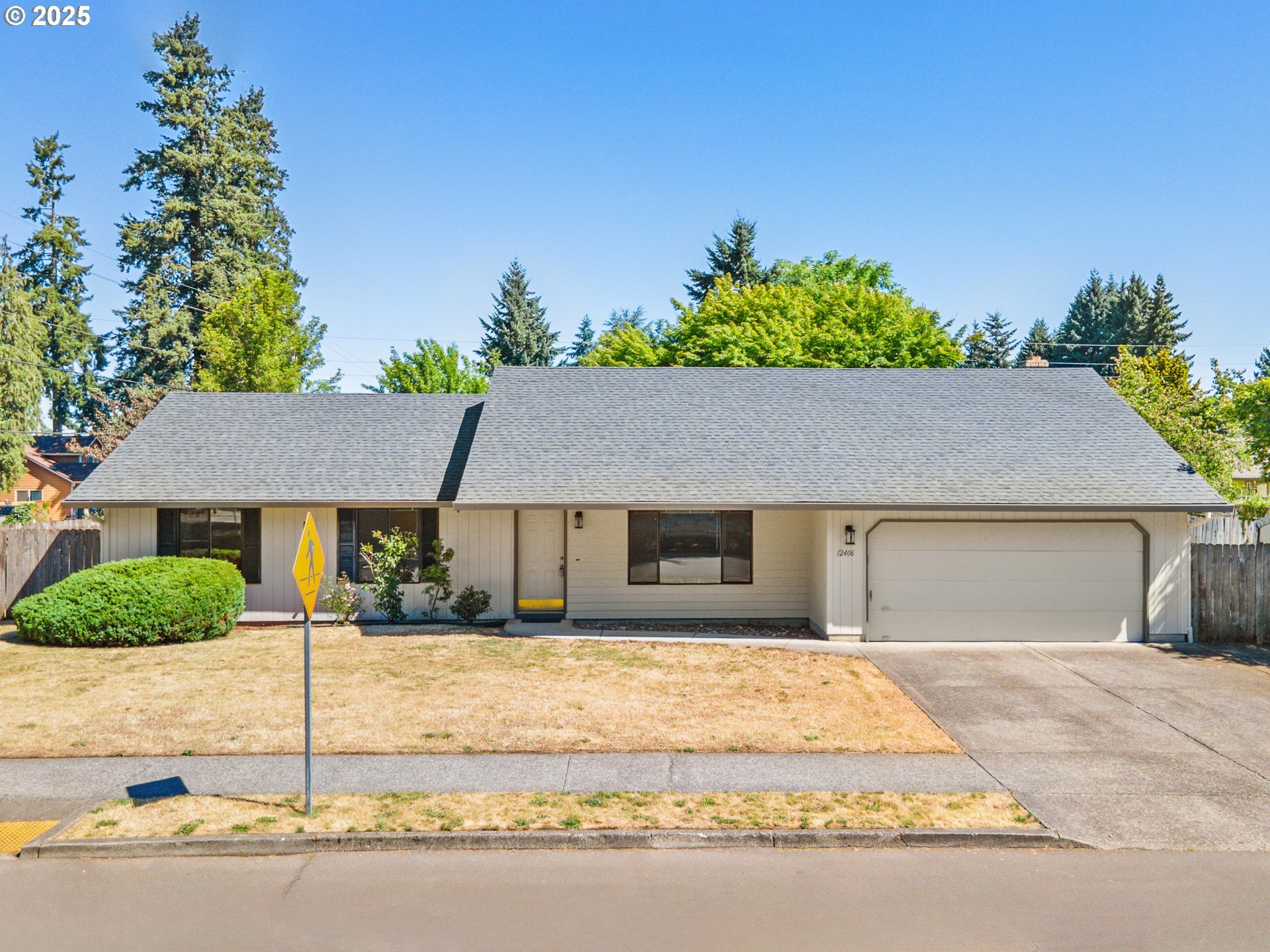 Property Photo: 12406 NE 37th St WA 98682