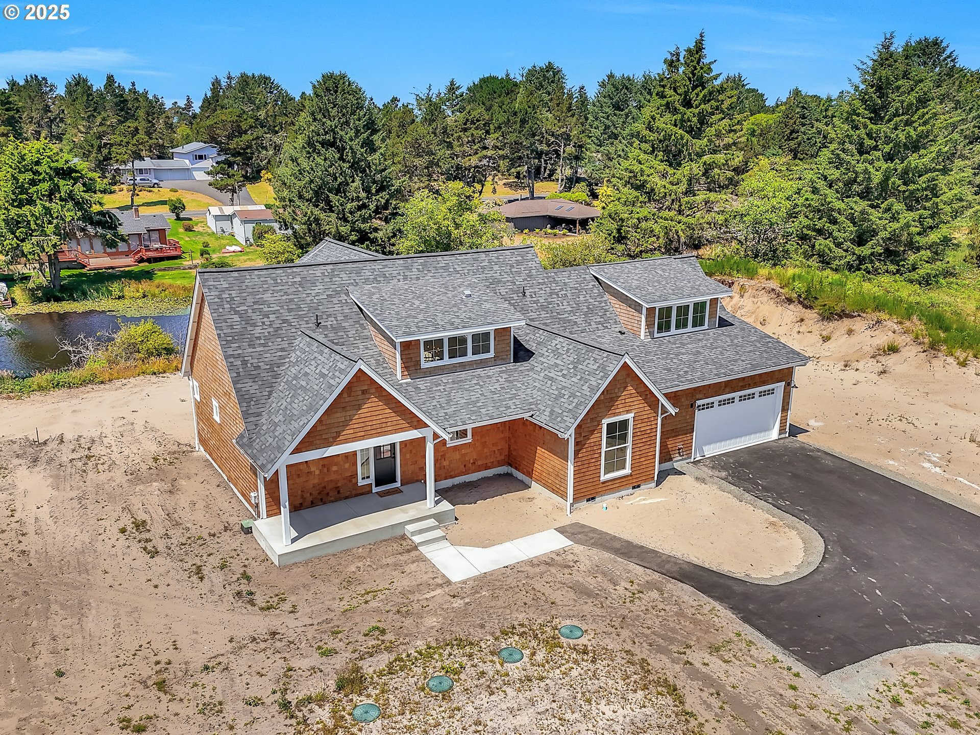 Property Photo: 90250 Hobie Rd OR 97146