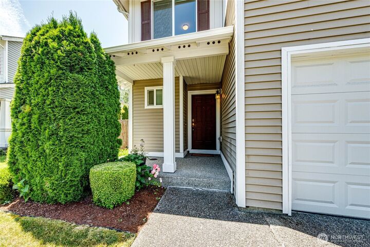 Property Photo: 7810 87th Avenue NE WA 98270
