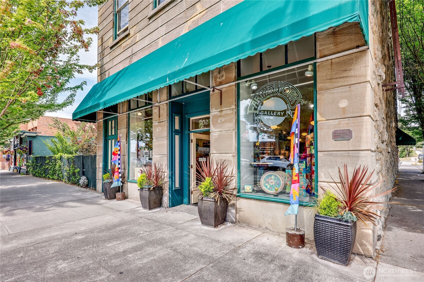 Property Photo: 702 Water Street 1-3 WA 98368