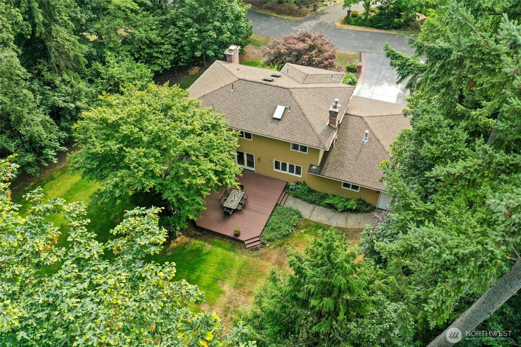 Property Photo: 19500 189th Place NE WA 98077