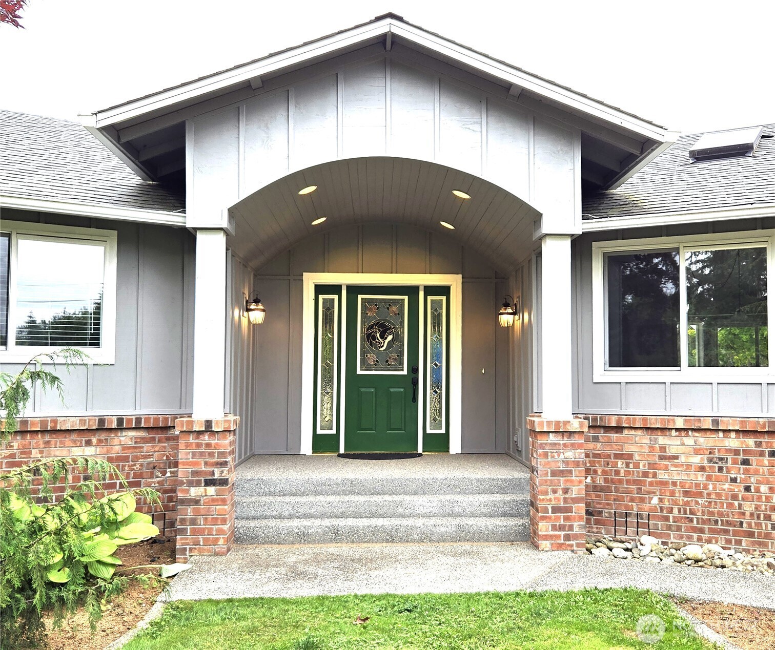Property Photo: 24914 43rd Avenue NE WA 98223