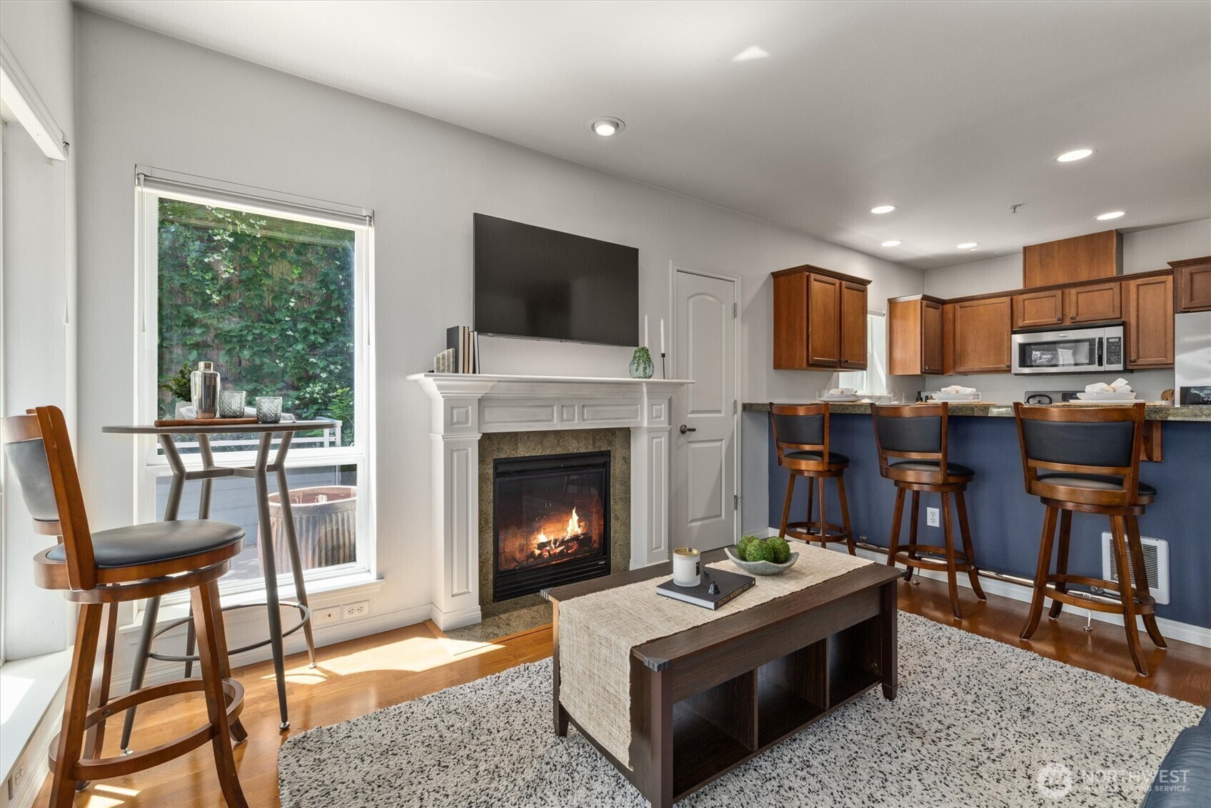 Property Photo: 3112 SW Avalon Way 102 WA 98126